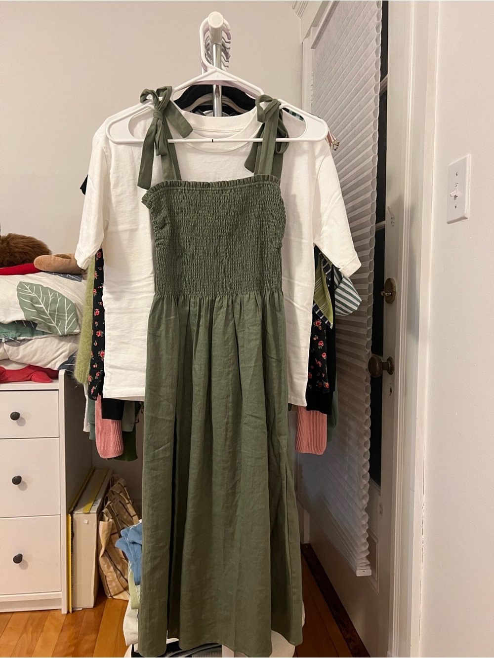 Aritzia Wilfred Golden Hour Linen dress in Bitter Sage size 2XS